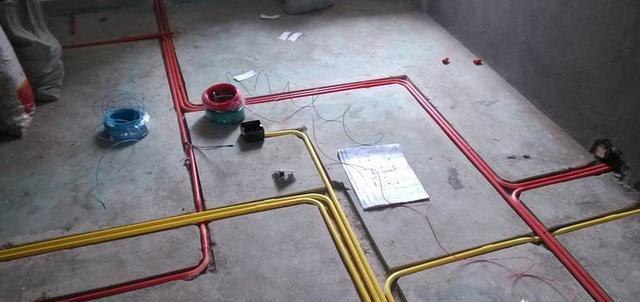 裝修過程中，水電改造，地面是開槽好，還是不開槽好？